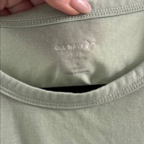 ❤️Old Navy Green Sleeveless Muscle Tee - Picture 2 of 3